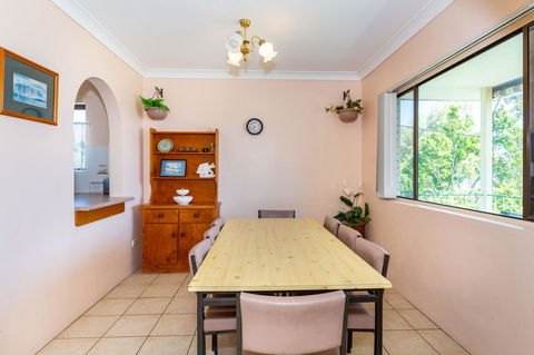 Water Views - Top Floor -Clearview Apartments South Esp, Bongaree - Hotel Accommodation 7