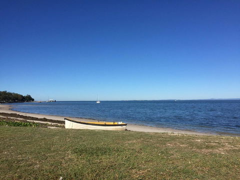 Water Views - Top Floor -Clearview Apartments South Esp, Bongaree - Hotel Accommodation 2