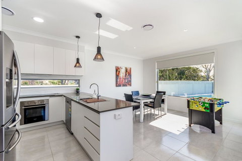 Stunning Canal Home Oh So Close To The Waterfront - Hotel Accommodation 15