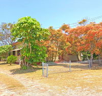 'Daves Place' 27 Rigney St - Holiday house with WIFI Aircon  Boat Parking - Hotel Accommodation