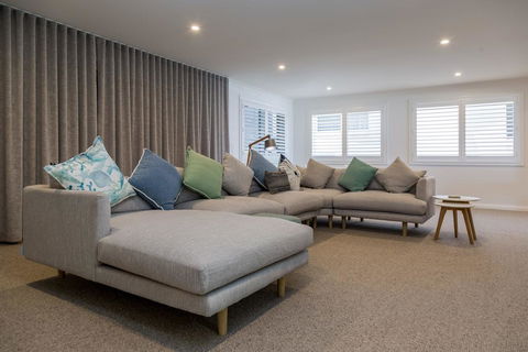 'Salt & Light' Mollymook - Hotel Accommodation 2