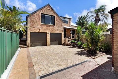 'Salt Wood' Cabin Style Retreat - Hotel Accommodation 0