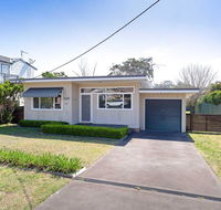 'Shoalz' 28 Rigney Street - Renovated Pet Friendly Cottage  Boat Parking - Hotel Accommodation