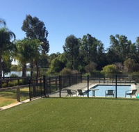 'The Anchorage by the Lake' - Hotel Accommodation