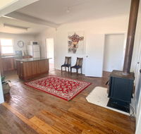 'The Wattles' - True Country Escape Near Wineries - Borenore - Hotel Accommodation