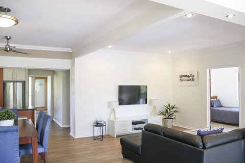 'Top Tier' Dog Friendly Holiday Home - Hotel Accommodation 3