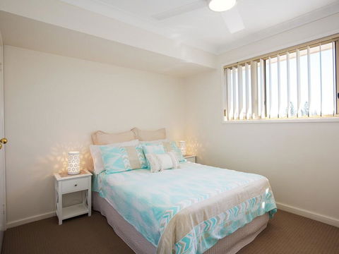 'Walk On Birubi', 1/40 Ocean Ave - Pet Friendly, WIFI, Boat Parking & Water Views - Hotel Accommodation 3