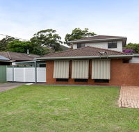 'Willows At The Bay' 111 Horace St - Large House with Aircon WIFI and Boat Parking. - Hotel Accommodation