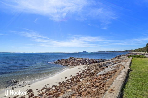 'Yacaaba' Beautiful Waterfront Location - Hotel Accommodation 1