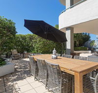 1 'Peninsula Waters' 2-4 Soldiers Point Road - Aircon pool  massive outdoor area - Hotel Accommodation