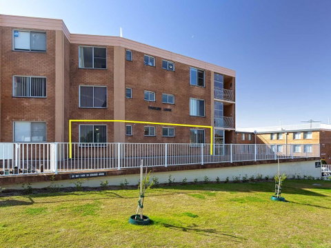 1 'Thurlow Lodge', 6 Thurlow Avenue - Air Conditioned & Pool In The Heart Of Town - Hotel Accommodation 2