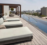 1 Bdrm Apt With Balcony Pool Parking  Gym - Hotel Accommodation