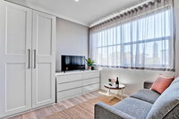 1 Bedroom Apt with Air-Conditioning in Plympton