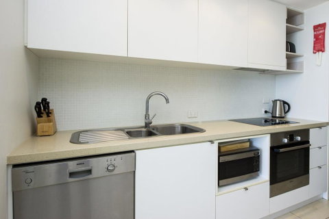 1 Bright Point Apartment 1401 - Hotel Accommodation 3
