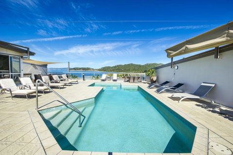 1 Bright Point Apartment 1502 - Hotel Accommodation 1