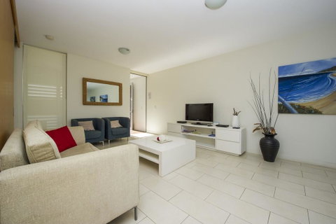 1 Bright Point Apartment 1502 - Hotel Accommodation 3