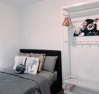 1 Private Double Room In Carramar 1-minute to Station - SHAREHOUSE - Hotel Accommodation