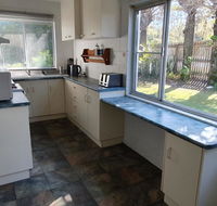 1 Spectrum Street Rainbow Beach- Close to shops and main beach - Hotel Accommodation