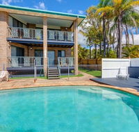 1-33 Tingira Close - Rainbow Beach Gorgeous ocean views swimming pool air conditioning - Hotel Accommodation