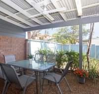1/10 Catalina Close - so close to the water - Hotel Accommodation
