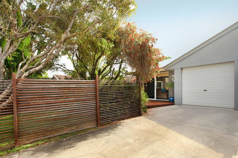 1/882 David Low Way Marcoola - 500 Bond, Linen Included, Pet Friendly - Hotel Accommodation 0