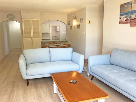 10 'Parkview', 11-13 Catalina Close - Peaceful Park Views - Hotel Accommodation 3