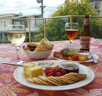 100 Cooloola Drive - Hotel Accommodation