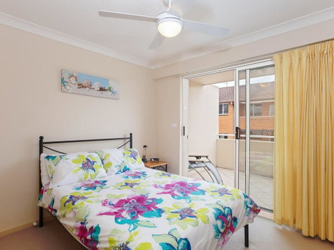 11 'Seashells', 21-23 Magnus Street - Pool, Lift, Aircon - Hotel Accommodation 3