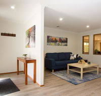 12 Mount Porepunkah Road - Hotel Accommodation