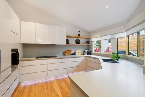 131 Pacific Drive, Port Macquarie - Hotel Accommodation 3