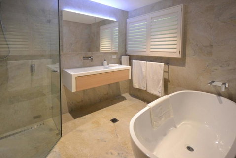 131 Pacific Drive, Port Macquarie - Hotel Accommodation 1