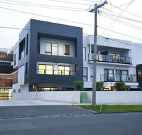 136 Light-filled Homely Box Hill Apt 2Bed2BathFreeParking - Hotel Accommodation