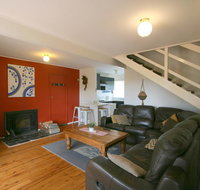 14 Cobbon Crescent Jindabyne - Hotel Accommodation