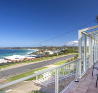 143 Mitchell Pde - Magnificent Outlook - Hotel Accommodation