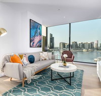 145 Premium Waterfront Suite in Docklands - Hotel Accommodation