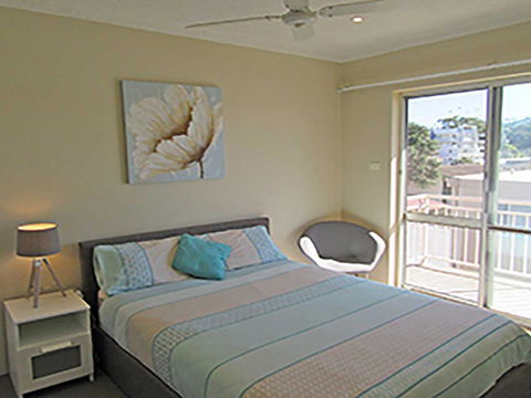 15 'Kanangra', 39 Soldiers Point Road - Fantastic Unit Right On The Water - Hotel Accommodation 1
