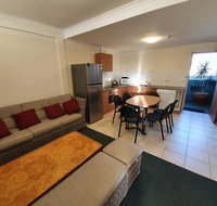 16 Lakeview Plaza - Hotel Accommodation