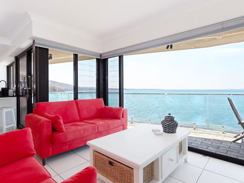 2 'Lanimer' 14 Mitchell Street - Beautiful Waterfront Property With Spectacular Views - Hotel Accommodation 0