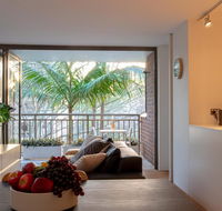 2 Bedroom Apt in Potts Point with Parking - Hotel Accommodation