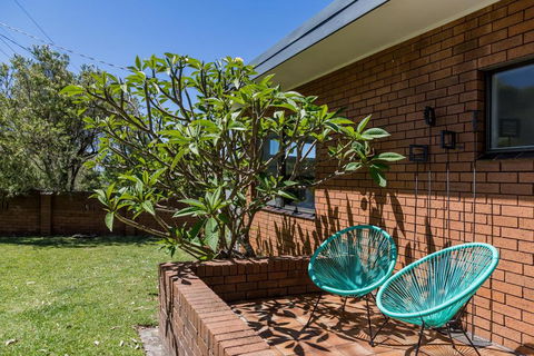 235 Mitchell Parade, Mollymook - Hotel Accommodation 2