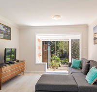 235 Mitchell Parade Mollymook - Hotel Accommodation