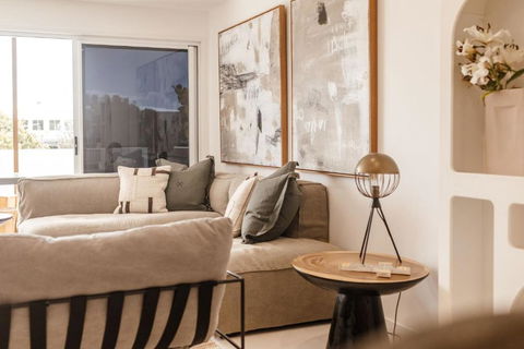 C & C By The Sea - Hotel Accommodation 3