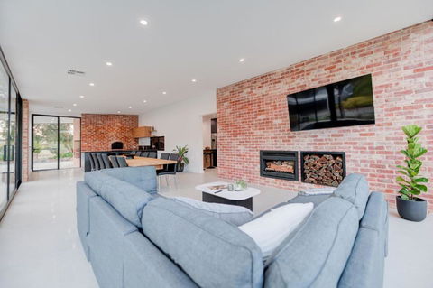 CASALE ESTATE - Hotel Accommodation 1