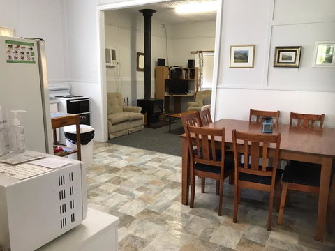 CASS Cottage - Hotel Accommodation 1