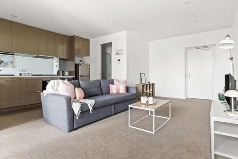 Chic City Views Modern Comfort Near Southern Cross - Hotel Accommodation 2
