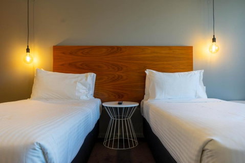Cosmopolitan Hotel And Apartments - Hotel Accommodation 3