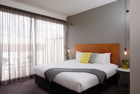 Cosmopolitan Hotel And Apartments - Hotel Accommodation 4