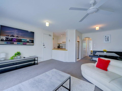 2BR Aloha Lane Main Beach Apartment - Hotel Accommodation 1