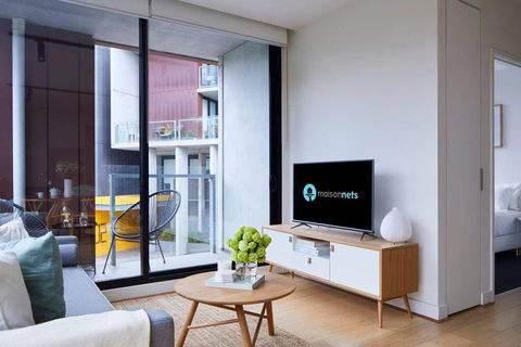 2BR Apt With Yarra River Views & Parking - Hotel Accommodation 3