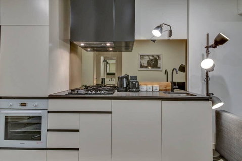 2BR Suites On Bourke, Perfect Location, Views - Hotel Accommodation 3
